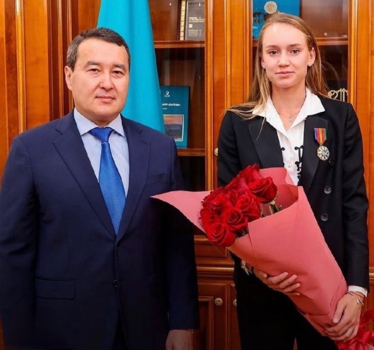 也明显扰乱 也明显扰乱