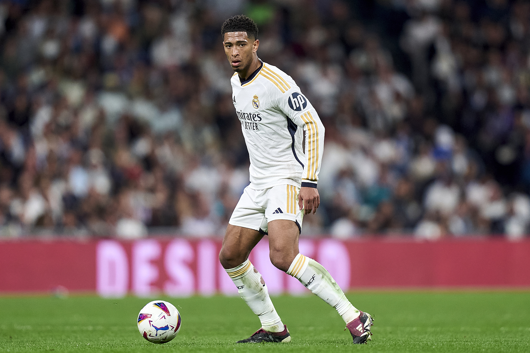 一脚踢飞 一脚踢飞