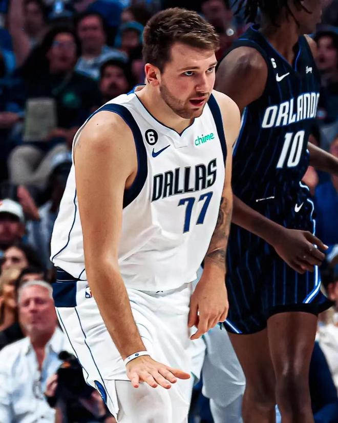 也展示了皇 也展示了皇