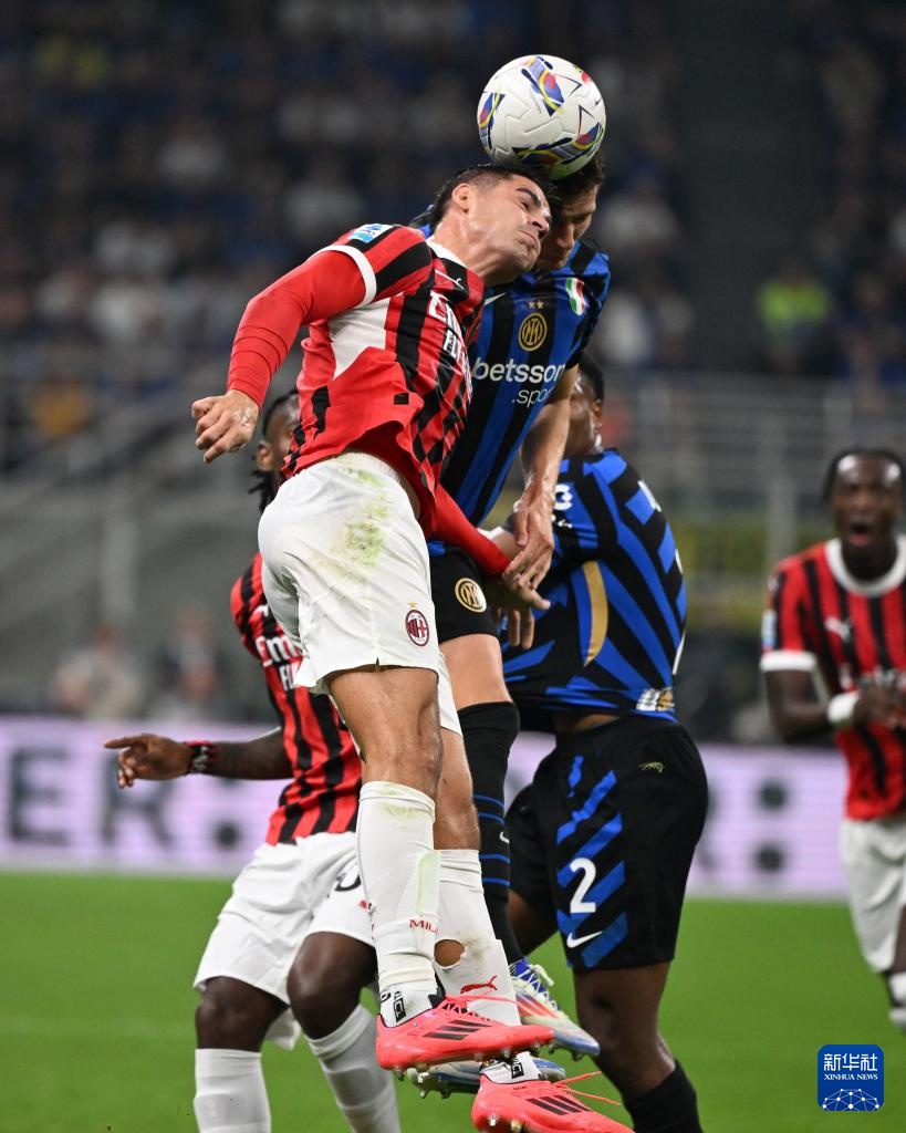 足球的压迫 足球的压迫