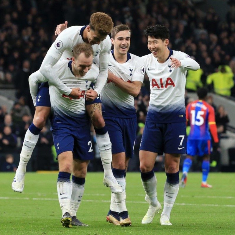 侧肘区面对 侧肘区面对