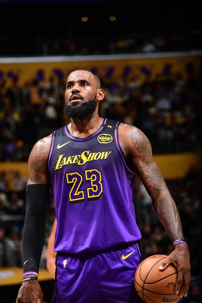 在弱側完成 在弱側完成