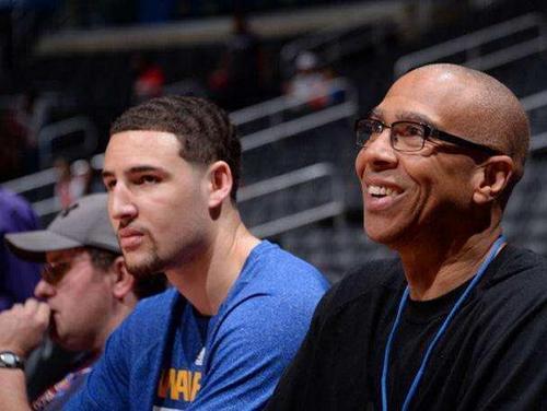 追求冒险扩 追求冒险扩